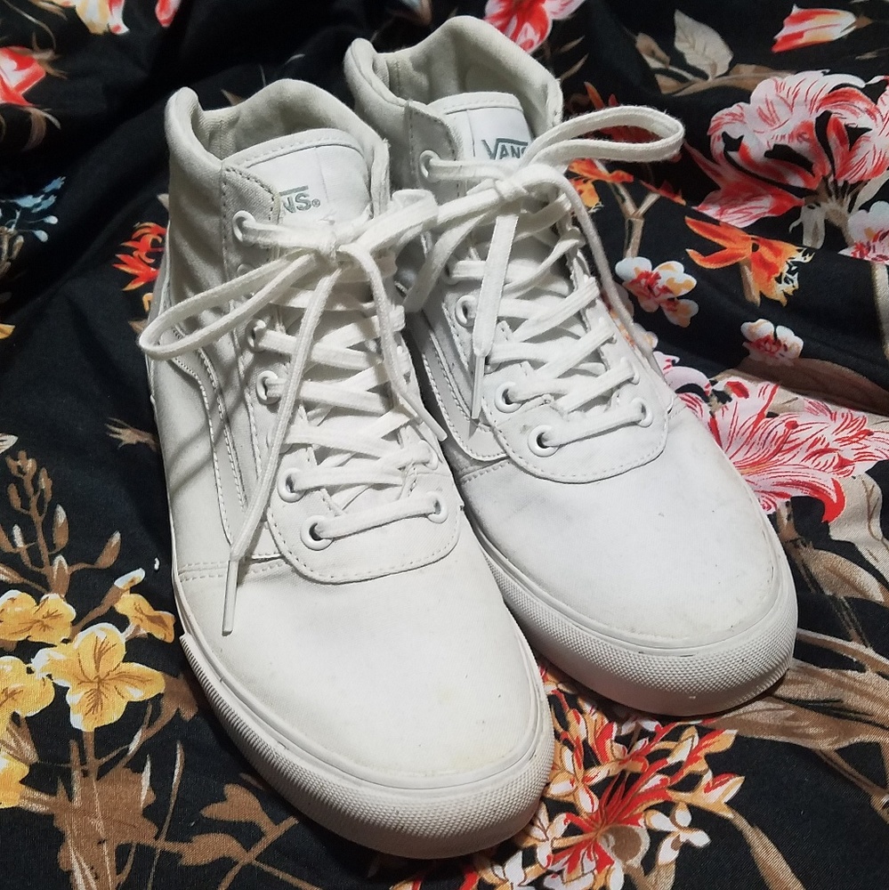 Sz 8 wms Sk8-Hi White Vans